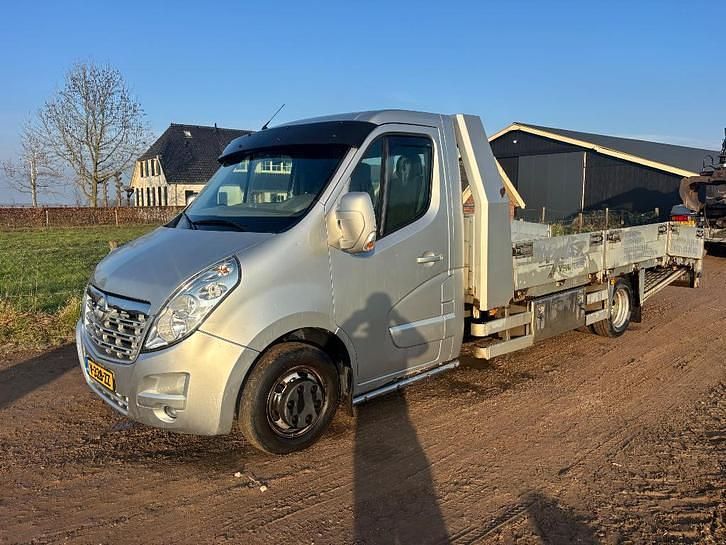 Occasion 2017 Opel Movano MPV | € 19.750 - Afbeelding 1/4