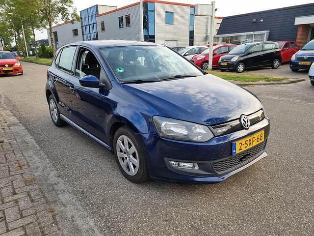 Blauw Gebruikt 2013 VW Polo Hatchback | € 3.750 (Iets duurder) - Afbeelding 1/4