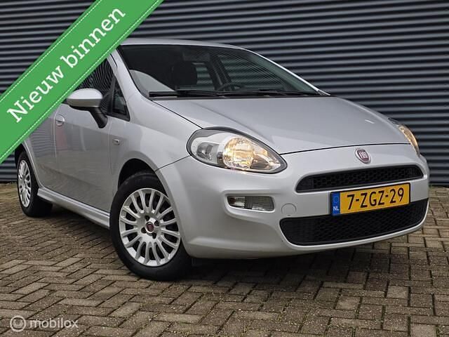 Grijs Gebruikt 2015 Fiat Punto Dynamic Hatchback | € 4.990 (Iets duurder) - Afbeelding 1/4