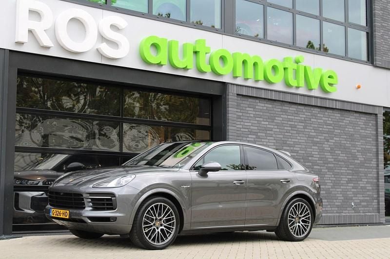 Grijs Occasion 2019 Porsche Cayenne Sport SUV | € 64.950 (Eerlijke prijs) - Afbeelding 1/4