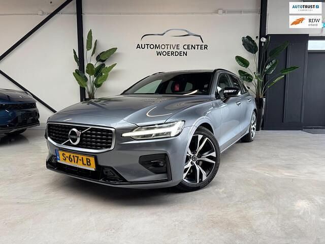 Grijs Gebruikt 2020 Volvo V60 R-Design Stationwagen | € 30.999 (Goede deal) - Afbeelding 1/4