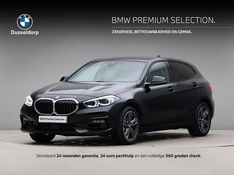 Zwart Gebruikt 2020 BMW 118 Executive Hatchback | € 19.950 (Goede deal) - Afbeelding 1/4