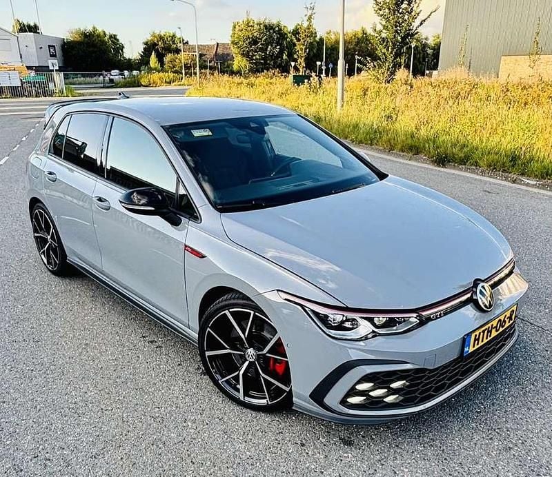 Grijs Gebruikt 2021 VW Golf VIII GTI Stationwagen | € 25.999 (Super prijs) - Afbeelding 1/4