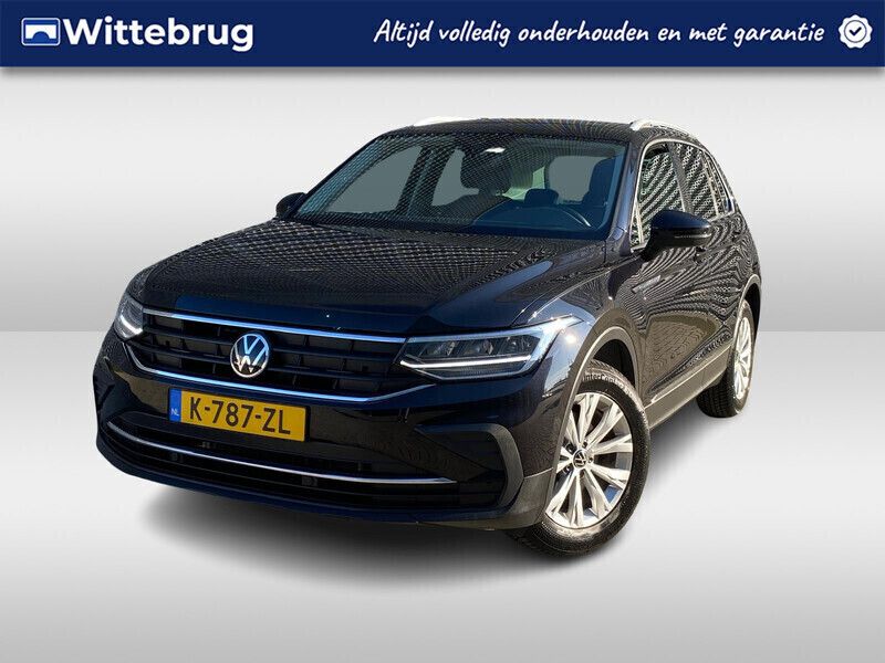 Zwart, metallic lak Gebruikt 2021 VW Tiguan Life SUV | € 25.950 (Eerlijke prijs) - Afbeelding 1/2
