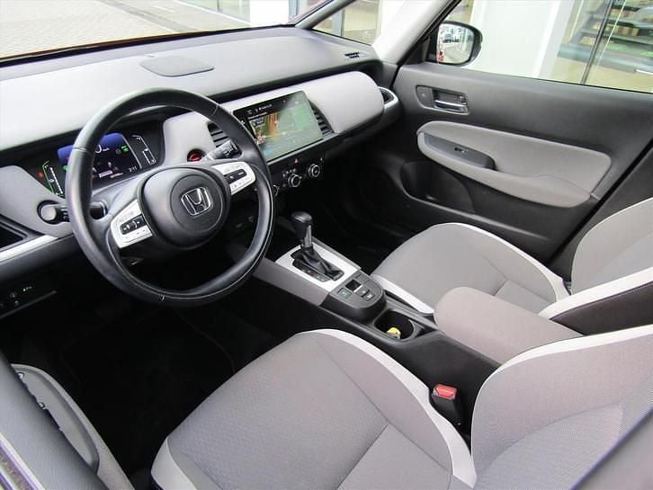 Occasion Honda Jazz Hybrid 98 PK (72 kW) 2022 Rood (metallic) Hatchback