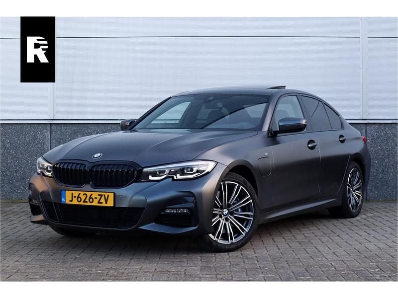 Occasion BMW 330 Executive 293 PK (215 kW) 2020 Grijs Sedan