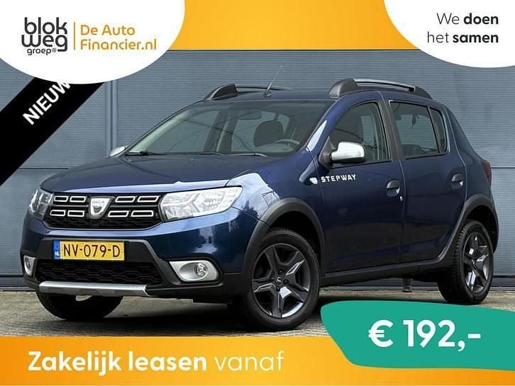 Blauw Gebruikt 2017 Dacia Sandero Stepway Hatchback | € 11.295 (Eerlijke prijs) - Afbeelding 1/4