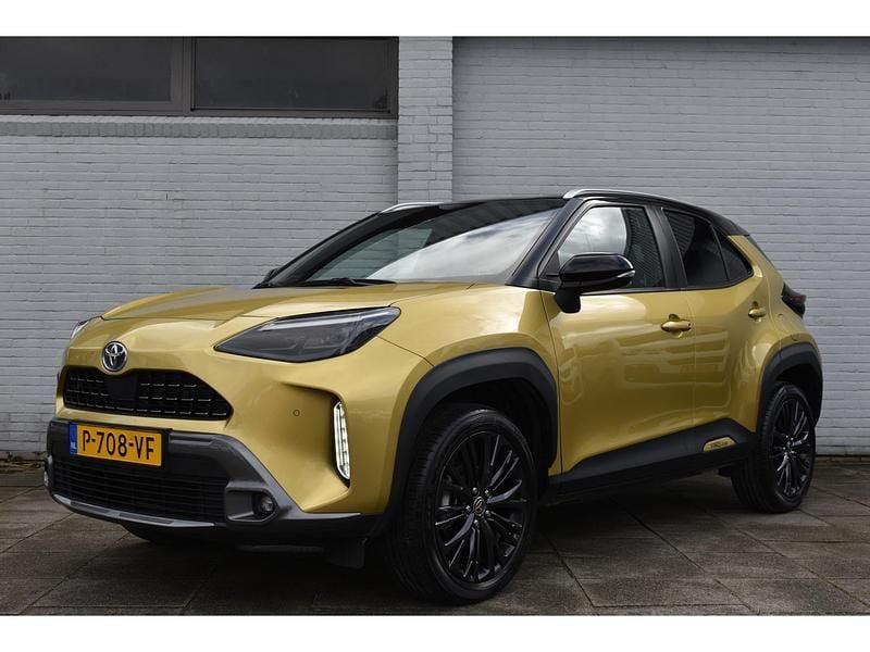Goud Gebruikt 2022 Toyota Yaris Cross SUV | € 27.499 (Eerlijke prijs) - Afbeelding 1/4