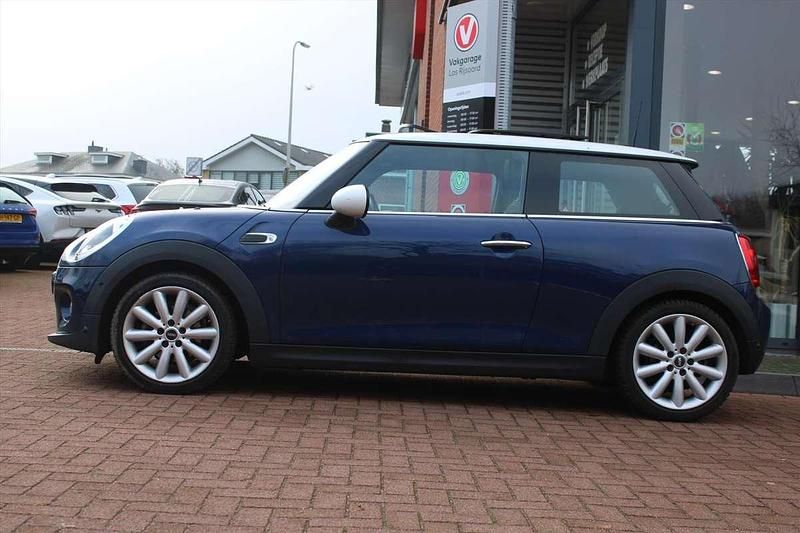 Occasion Mini Cooper Business 136 PK (100 kW) 2017 Blauw (metallic) Hatchback