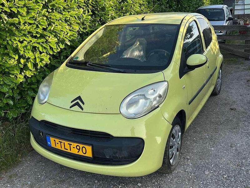 Geel Gebruikt 2007 Citroën C1 Hatchback | € 1.650 (Goede deal) - Afbeelding 1/4