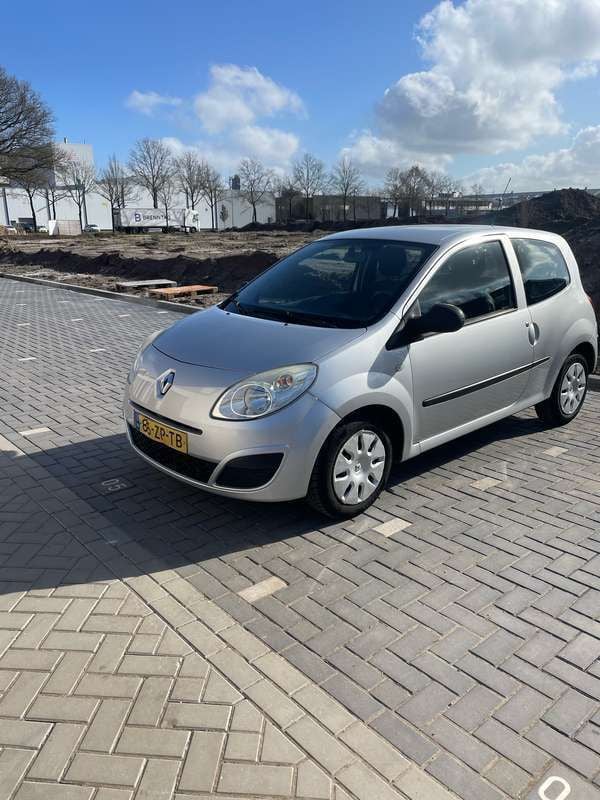 Grijs Gebruikt 2008 Renault Twingo Authentique Hatchback | € 2.399 (Eerlijke prijs) - Afbeelding 1/4