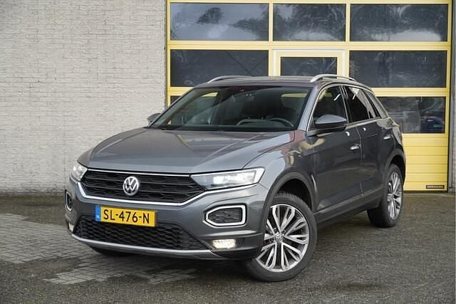 Grijs Gebruikt 2018 VW T-Roc Sport SUV | € 18.450 (Goede deal) - Afbeelding 1/4
