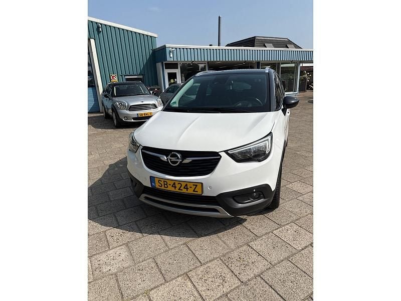 Wit Gebruikt 2018 Opel Crossland Innovation SUV | € 11.950 (Eerlijke prijs) - Afbeelding 1/4