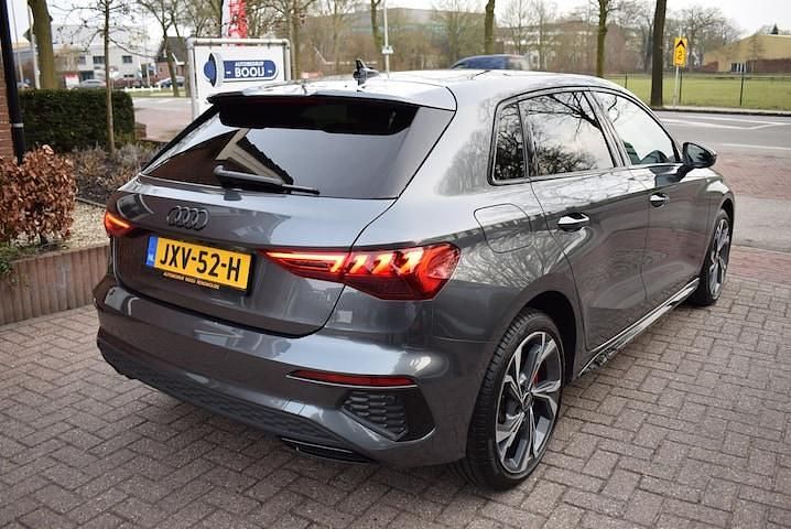 Occasion Audi A3 Sportback e-tron Competition 245 PK (180 kW) 2022 Grijs Hatchback