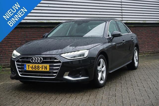 Zwart Gebruikt 2023 Audi A4 Sport Sedan | € 30.950 (Super prijs) - Afbeelding 1/4