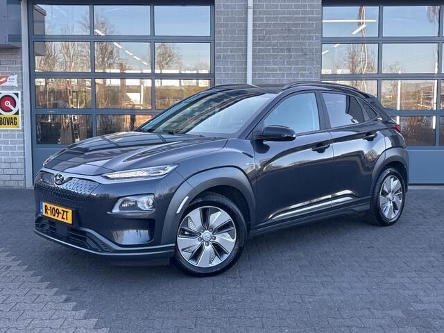 Grijs Gebruikt 2021 Hyundai Kona Premium SUV | € 23.450 (Iets duurder) - Afbeelding 1/4