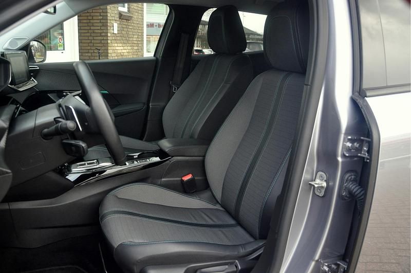 Occasion Peugeot 2008 Allure 131 PK (96 kW) 2023 Grijs SUV