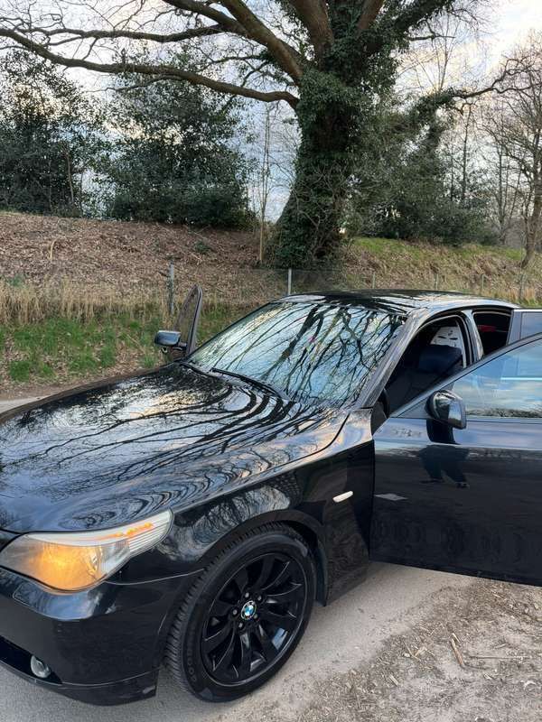 Gebruikt 2005 BMW 520 Sedan | € 5.000 - Afbeelding 1/4