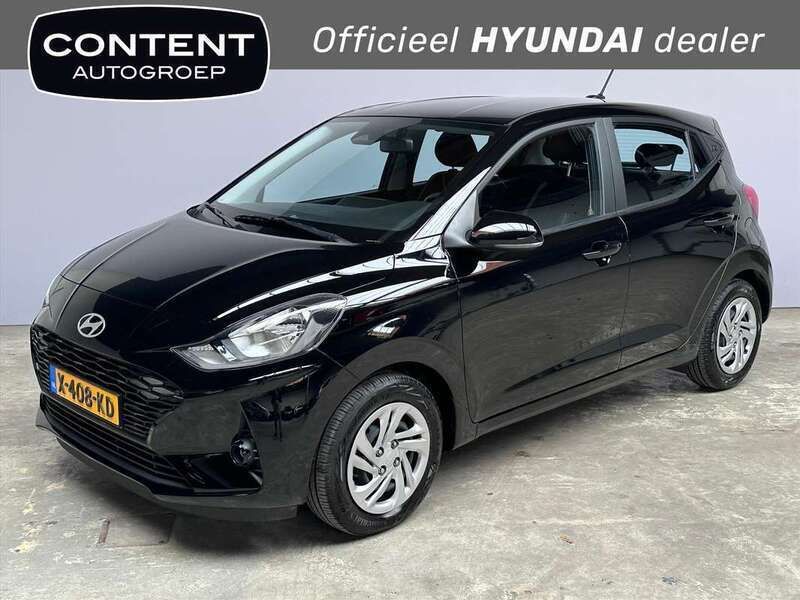 Zwart metallic Gebruikt 2024 Hyundai i10 Comfort Hatchback | € 15.940 (Eerlijke prijs) - Afbeelding 1/4