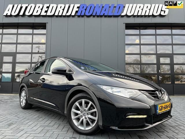 Zwart Gebruikt 2015 Honda Civic S Hatchback | € 10.950 (Goede deal) - Afbeelding 1/4
