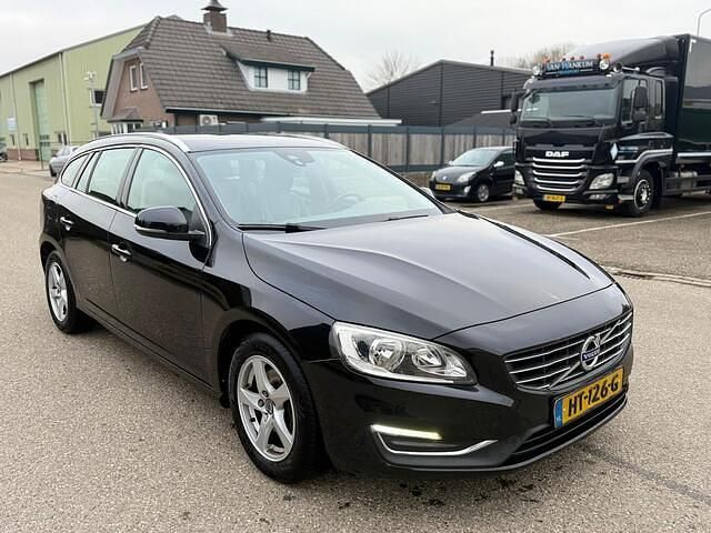 Occasion Volvo V60 Business Edition 150 PK (110 kW) 2015 Zwart Stationwagen