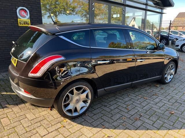 Occasion Lancia Delta 200 PK (147 kW) 2011 Bruin, metallic lak Hatchback