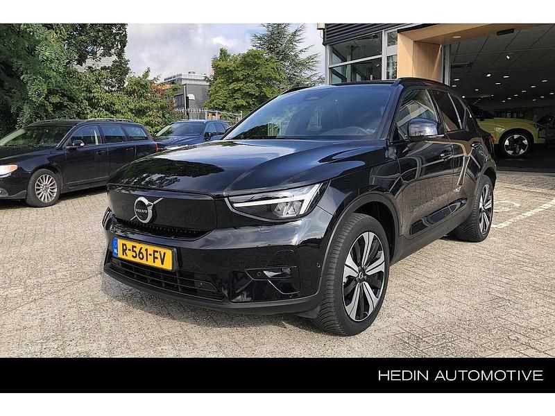 Zwart Gebruikt 2022 Volvo XC40 Ultimate SUV | € 38.995 (Eerlijke prijs) - Afbeelding 1/4