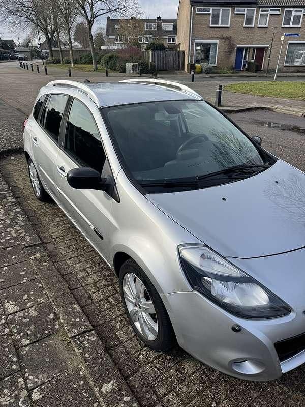 Occasion Renault Clio GrandTour 111 PK (81 kW) 2011 Grijs Stationwagen