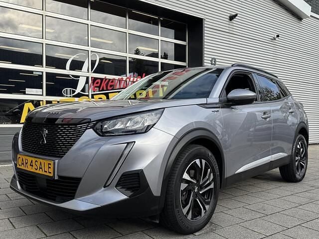 Grijs Gebruikt 2021 Peugeot 2008 Allure SUV | € 16.500 (Goede deal) - Afbeelding 1/4