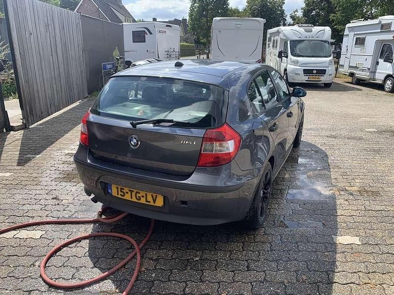 Occasion BMW 116 116 PK (85 kW) 2006 Grijs Hatchback