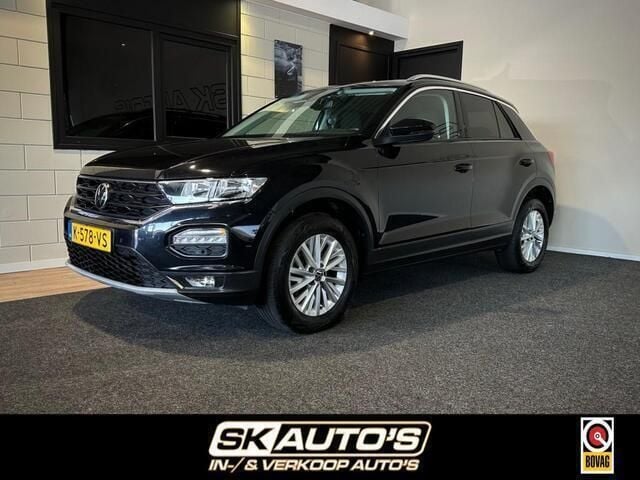 Zwart Gebruikt 2021 VW T-Roc Style SUV | € 20.995 (Goede deal) - Afbeelding 1/4