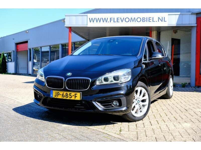 Zwart Gebruikt 2016 BMW 225 Active Tourer Executive MPV | € 10.750 (Goede deal) - Afbeelding 1/4