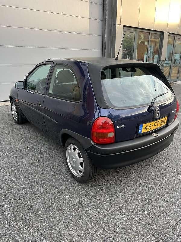 Occasion Opel Corsa 65 PK (47 kW) 2000 Blauw Hatchback