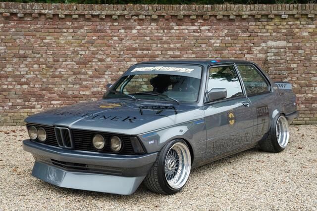 Grijs Gebruikt 1978 BMW 323 Comfort Edition Sedan | € 39.950 - Afbeelding 1/4