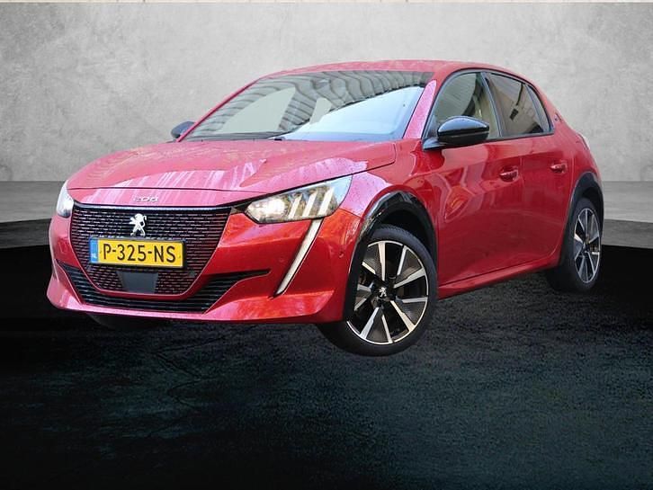 Rood Occasion 2022 Peugeot e-208 GT Hatchback | € 16.620 (Eerlijke prijs) - Afbeelding 1/4