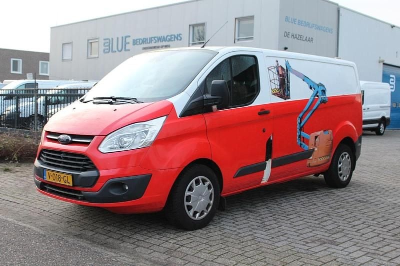 Wit Gebruikt 2017 Ford Transit Custom Trend Sedan | € 6.995 - Afbeelding 1/4