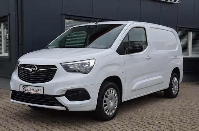 Wit Gebruikt 2024 Opel Combo MPV | € 21.950 (Iets duurder) - Afbeelding 1/4