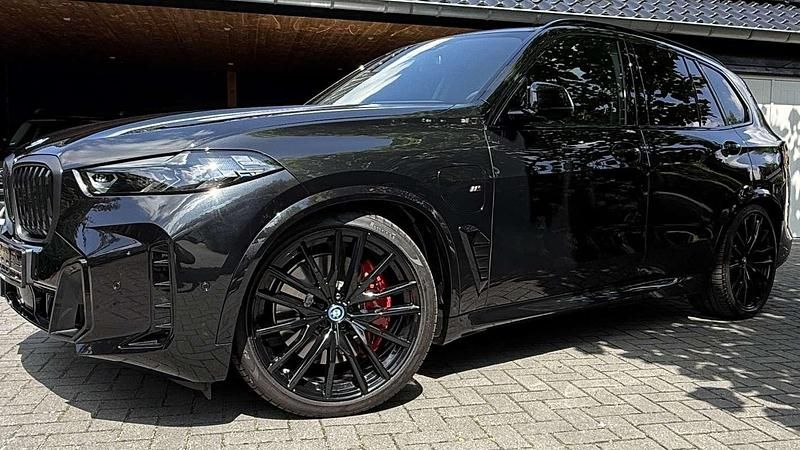 Zwart Gebruikt 2025 BMW X5 M Sport SUV | € 104.999 (Goede deal) - Afbeelding 1/4