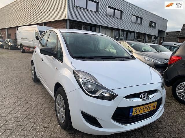 Wit Gebruikt 2011 Hyundai ix20 Hatchback | € 4.450 (Eerlijke prijs) - Afbeelding 1/4