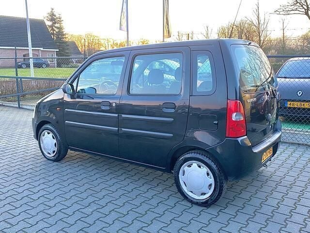 Zwart Occasion 2006 Suzuki Wagon R MPV | € 1.999 (Goede deal) - Afbeelding 1/4