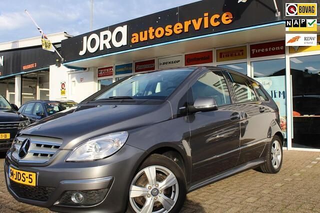 Grijs Occasion 2009 Mercedes B170 MPV | € 5.990 (Eerlijke prijs) - Afbeelding 1/4