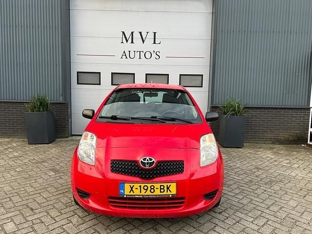 Occasion Toyota Yaris 69 PK (50 kW) 2008 Rood Hatchback