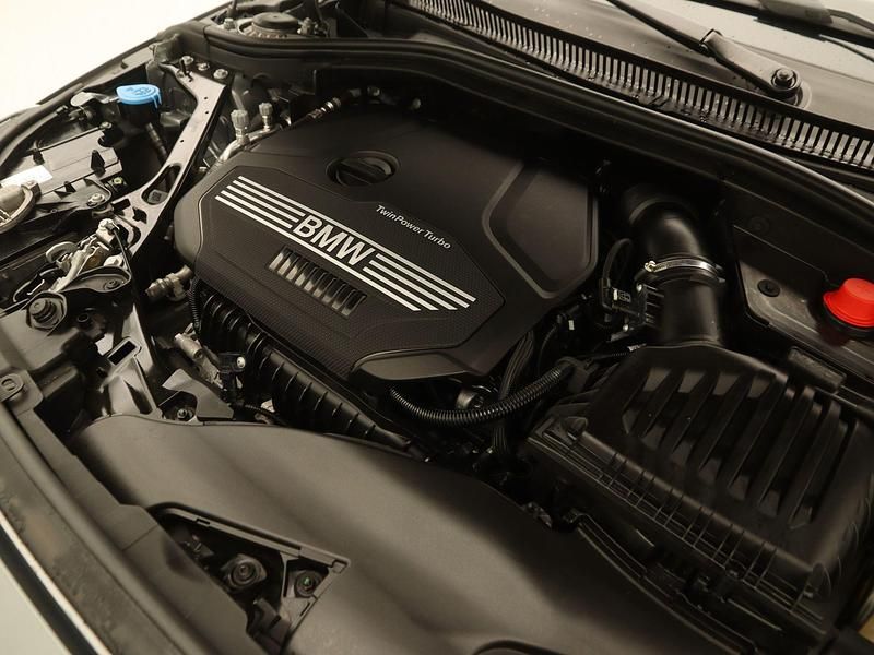 Occasion BMW 118 136 PK (100 kW) 2022 Grijs Hatchback