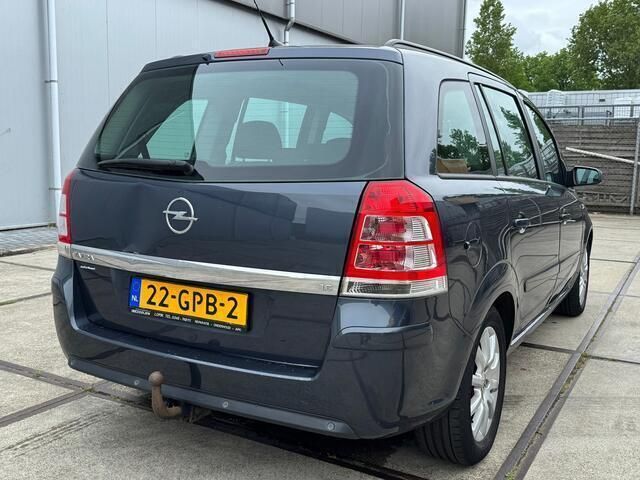 Occasion Opel Zafira 116 PK (85 kW) 2008 Grijs MPV