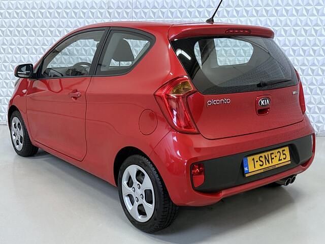 Occasion Kia Picanto Comfort 69 PK (50 kW) 2013 Rood (metallic) Hatchback