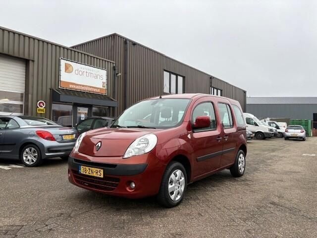 Occasion Renault Kangoo 107 PK (78 kW) 2008 Rood MPV