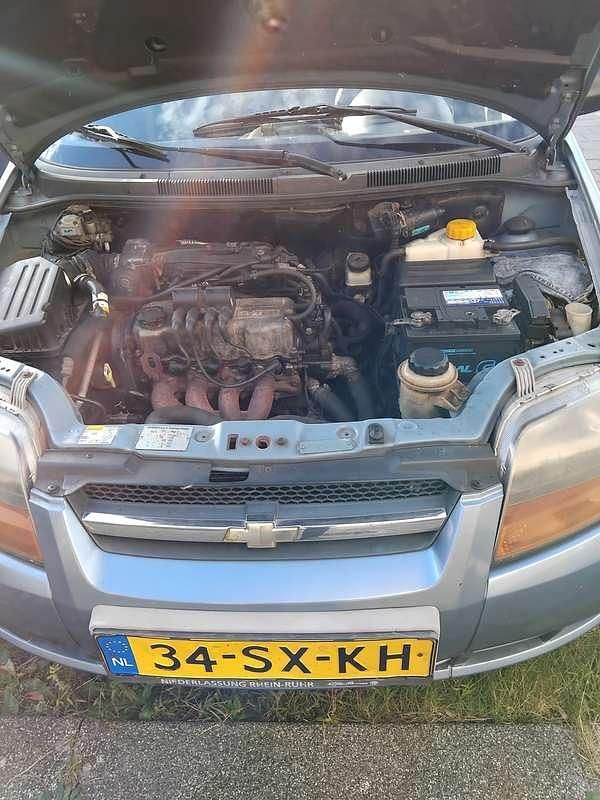 Zilver Gebruikt 2006 Chevrolet Kalos Hatchback | € 750 (Iets duurder) - Afbeelding 1/4