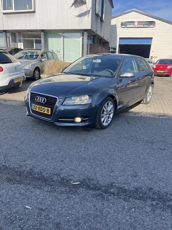 Occasion Audi A3 Sportback Ambition 2012 Grijs Hatchback
