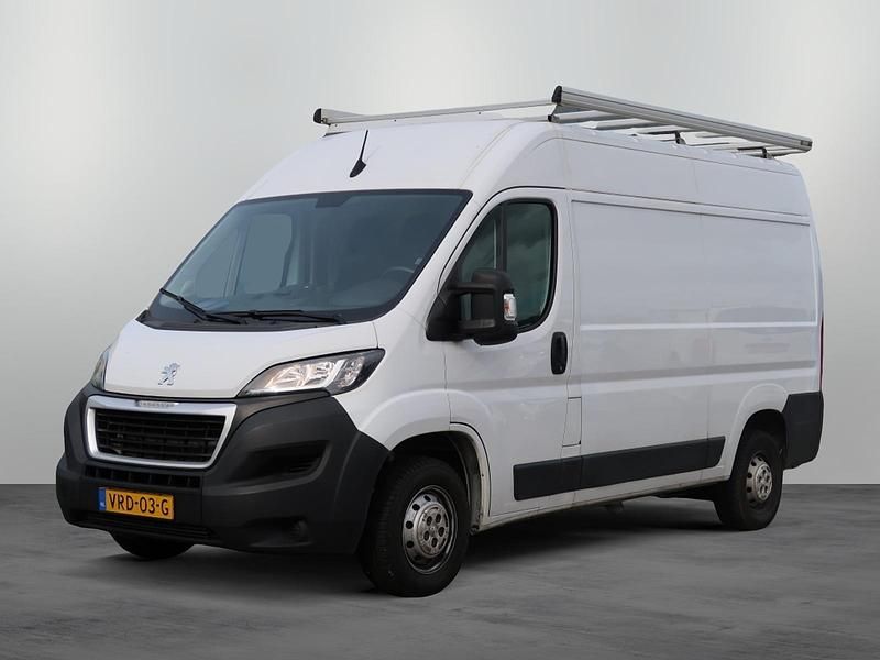 Wit Gebruikt 2022 Peugeot Boxer Premium Van | € 21.899 (Eerlijke prijs) - Afbeelding 1/4