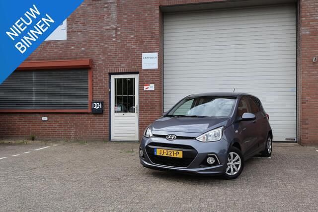 Grijs Gebruikt 2016 Hyundai i10 GO! Hatchback | € 7.899 (Eerlijke prijs) - Afbeelding 1/4